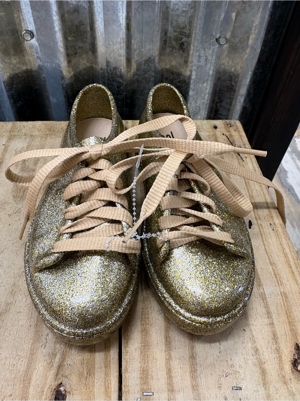 Mini Melissa gold sparkle sneaker